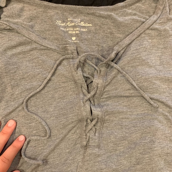 Hollister Basics T-shirt’s - Picture 2 of 4